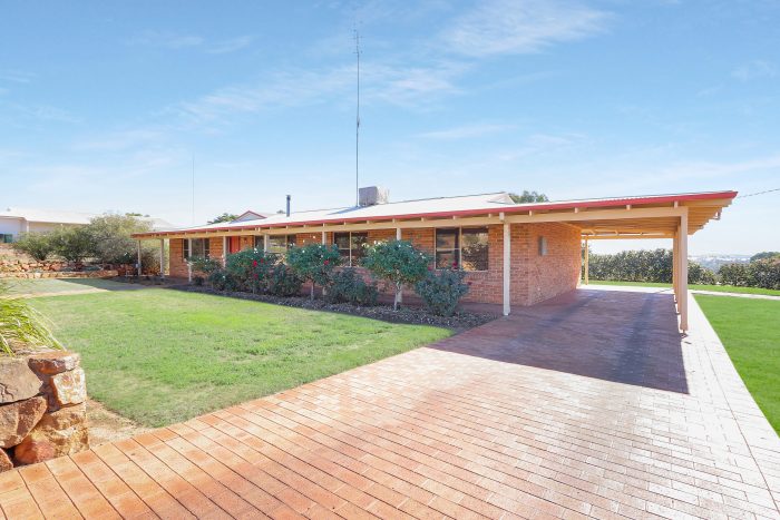 31 Roediger Dr, Northam WA 6401, Australia