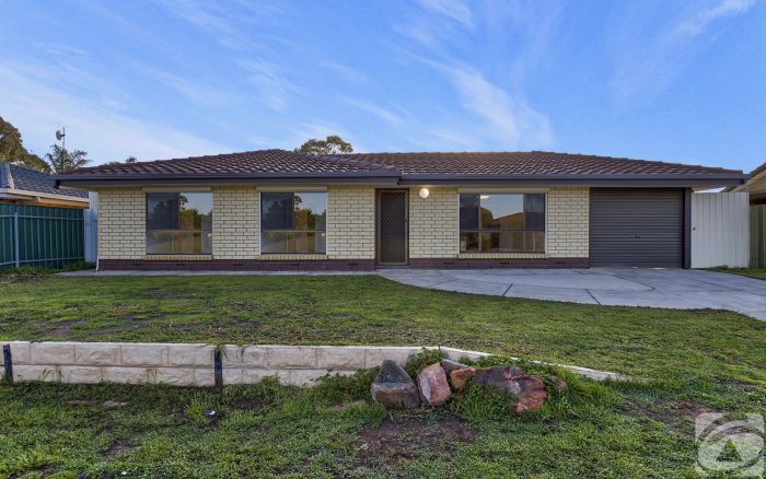 8 Bond Ave, Burton SA 5110, Australia