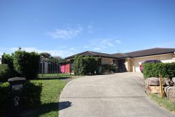 3 Clearview Ct, Springfield QLD 4300, Australia