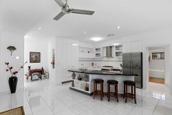 38 Eagle Beach Parade, Dundowran Beach QLD 4655, Australia