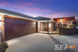 2/27 Henry St, Koo Wee Rup VIC 3981, Australia