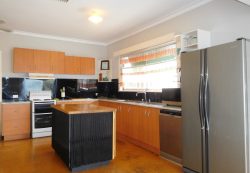 23 Mariem St, Shepparton VIC 3630, Australia