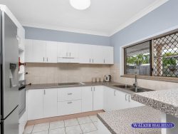 9 Bee Cl, Bentley Park QLD 4869, Australia