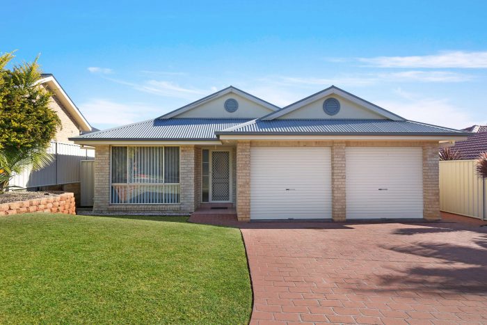 13 Rottnest Cl, Shell Cove NSW 2529, Australia