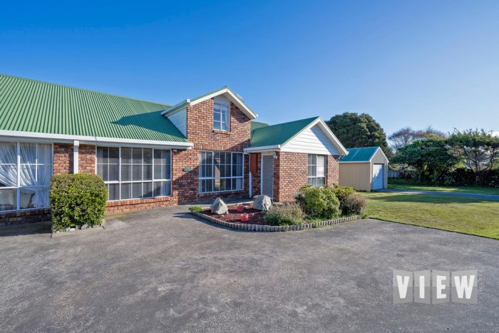 Unit 2/4 Freestone Cres, Wynyard TAS 7325, Australia