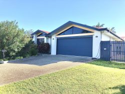 36 Bridge Rd, East Mackay QLD 4740, Australia