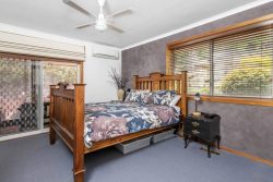 4 Callaway Cres, Gordon ACT 2906, Australia