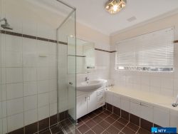 25 Glover St, Dianella WA 6059, Australia