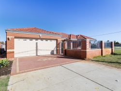 1/145 Centre St, Queens Park WA 6107, Australia