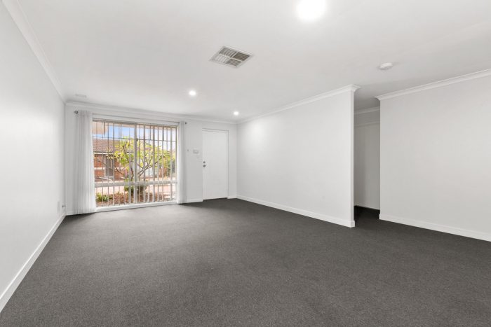 4/57 Scaddan St, Bassendean WA 6054, Australia