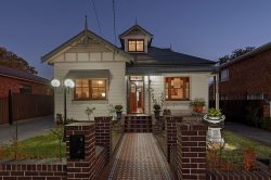23 Clements St, Russell Lea NSW 2046, Australia