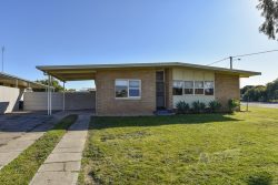 21 Tatiara Terrace, Bordertown SA 5268, Australia