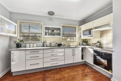 21 Tatiara Terrace, Bordertown SA 5268, Australia