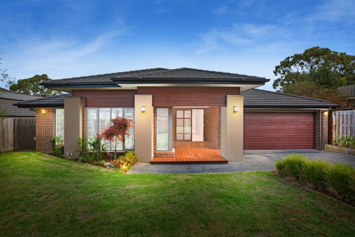 2 Julie Rd, Croydon VIC 3136, Australia