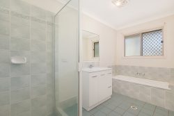 58 Berkley Dr N, Browns Plains QLD 4118, Australia