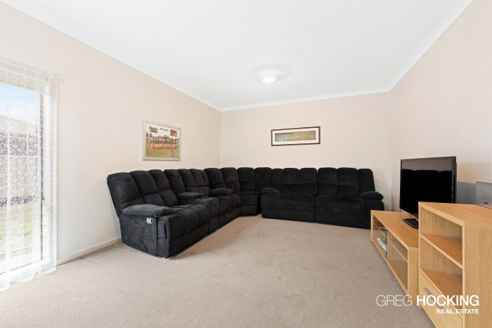 6 Crystal Rd, Melton South VIC 3338, Australia