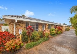 1/215 Blackwall Rd, Woy Woy NSW 2256, Australia