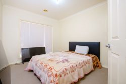 2/570 Buchhorn St, Lavington NSW 2641, Australia