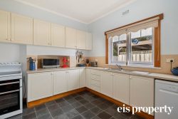 Unit 1/100 Main St, Huonville TAS 7109, Australia