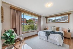 2 Tiersen Pl, Sandy Bay TAS 7005, Australia