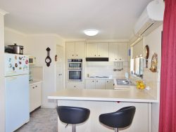 1 Fishermens Ct, Eden NSW 2551, Australia