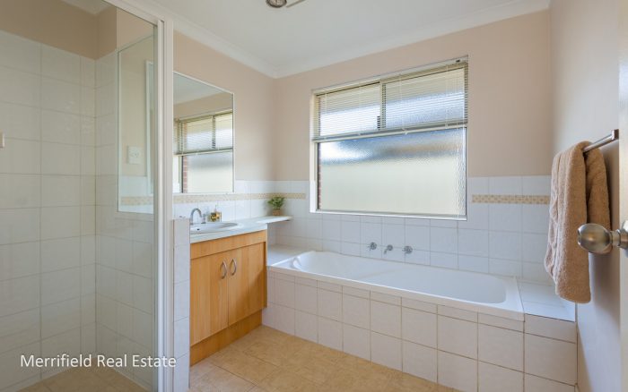 8 Gerdes Way, McKail WA 6330, Australia