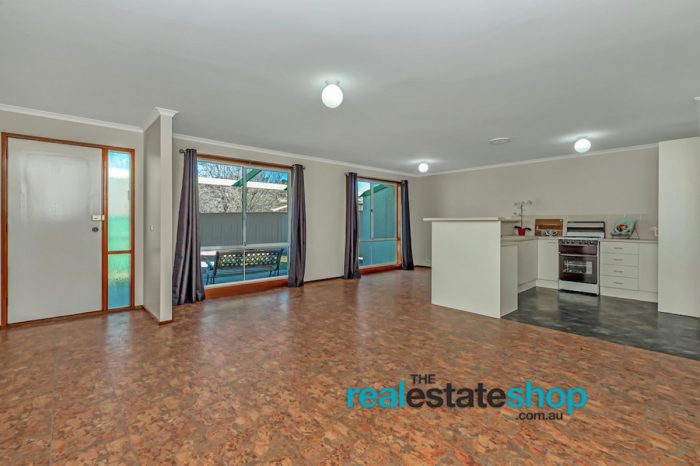 Unit 1/9 Ferry Pl, Gordon ACT 2906, Australia