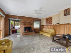 2 Links Rd, Mansfield VIC 3722, Australia