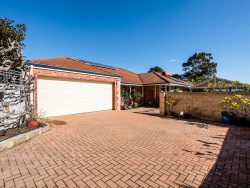 59A McKimmie Rd, Palmyra WA 6157, Australia