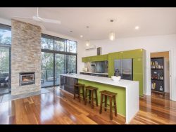 10 Sanctuary Ct, Roleystone WA 6111, Australia