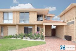 16/11 Scaphella Ave, Mullaloo WA 6027, Australia