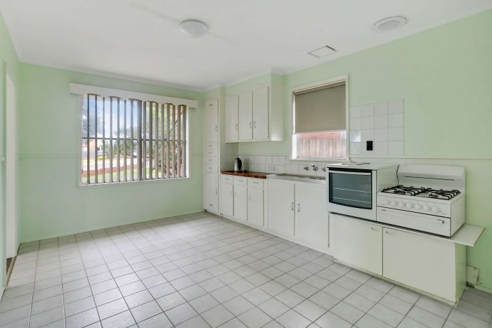 2 Armata Cres, Frankston North VIC 3200, Australia