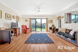 3-4 Cypress Ct, Romsey VIC 3434, Australia