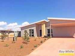 32 Hooley Ave, Onslow WA 6710, Australia