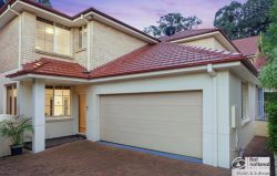 17 Jacqui Cct, Baulkham Hills NSW 2153, Australia