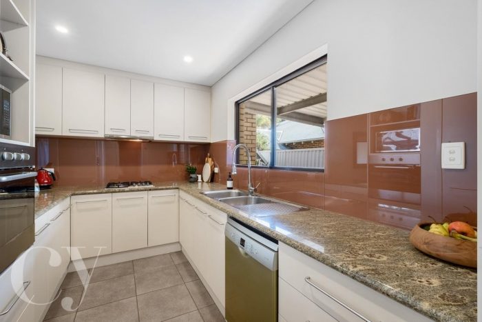 3/12 Millenden St, Palmyra WA 6157, Australia