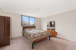 1 Naylor St, Crestwood NSW 2620, Australia