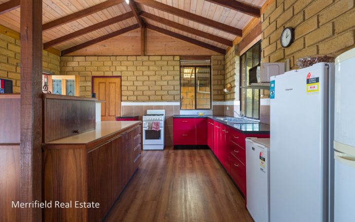 96 Shapland Rd, Youngs Siding WA 6330, Australia