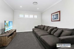 39 Ebony Cl, Hillvue NSW 2340, Australia