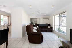 1 The Barons Dr, Andergrove QLD 4740, Australia