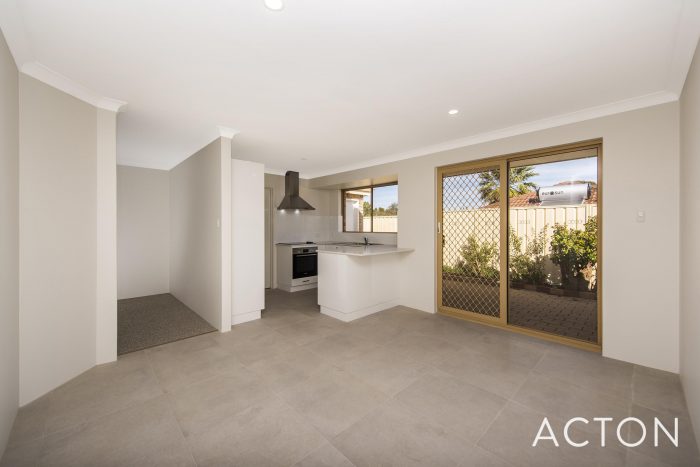 4/62 The Ramble, Booragoon WA 6154, Australia