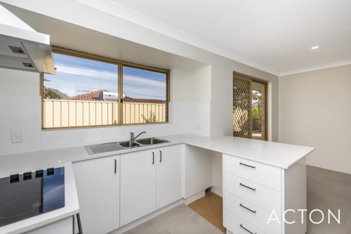 4/62 The Ramble, Booragoon WA 6154, Australia