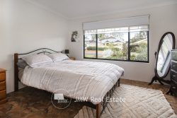 24 Amberley Loop, Dunsborough WA 6281, Australia