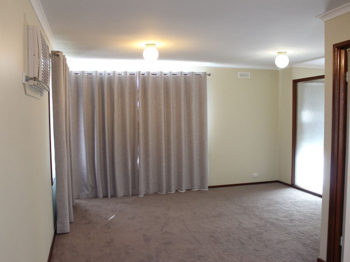 1 Budginigi Pl, Thurgoona NSW 2640, Australia