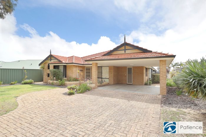 21 Carwoola Cir, Carramar WA 6031, Australia