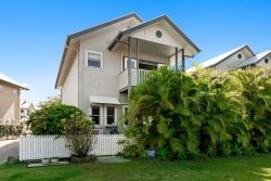 Unit 3/1 Merchants Parade, Seaside Villas, Marcoola QLD 4564, Australia