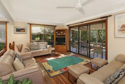 21 Toorumbee Dr, Mooloolaba QLD 4557, Australia