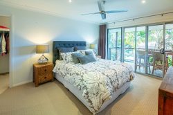 2 Martin Cres, Saratoga NSW 2251, Australia