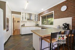 5 Fleury Ct, Beechworth VIC 3747, Australia