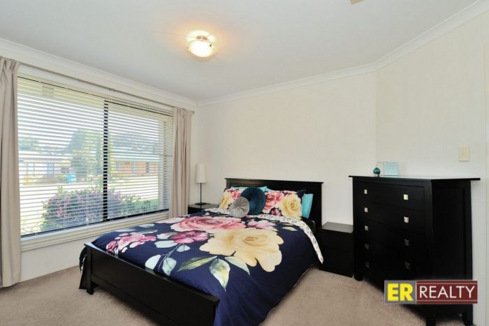 6 Rivergum Cl, Ellenbrook WA 6069, Australia